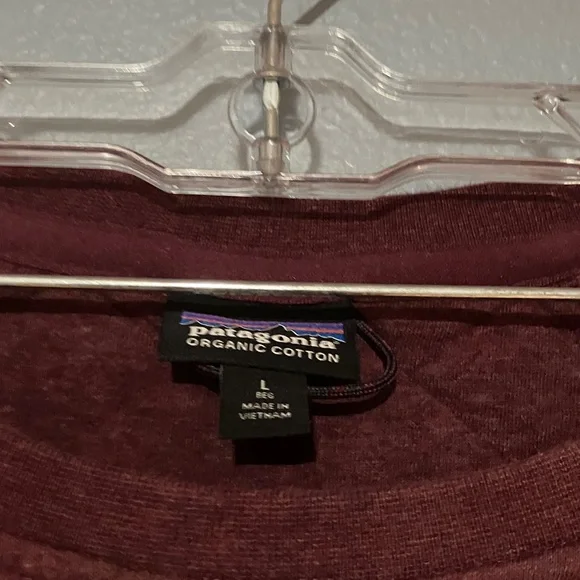 Patagonia Women's Maroon Quilted Sweater - Picture 2 of 5